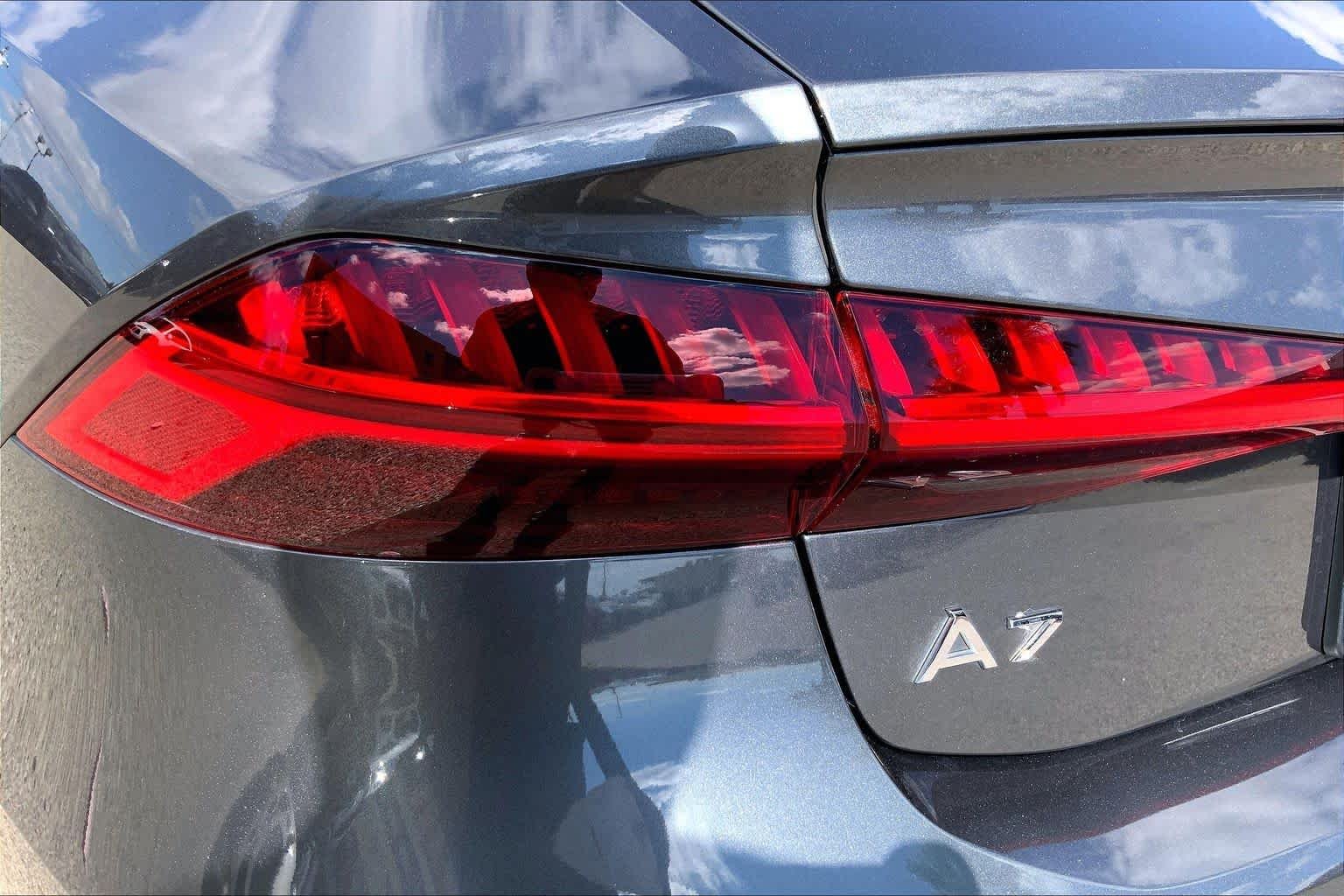 Used 2022 Daytona Gray Pearl Effect Audi Prestige image 57