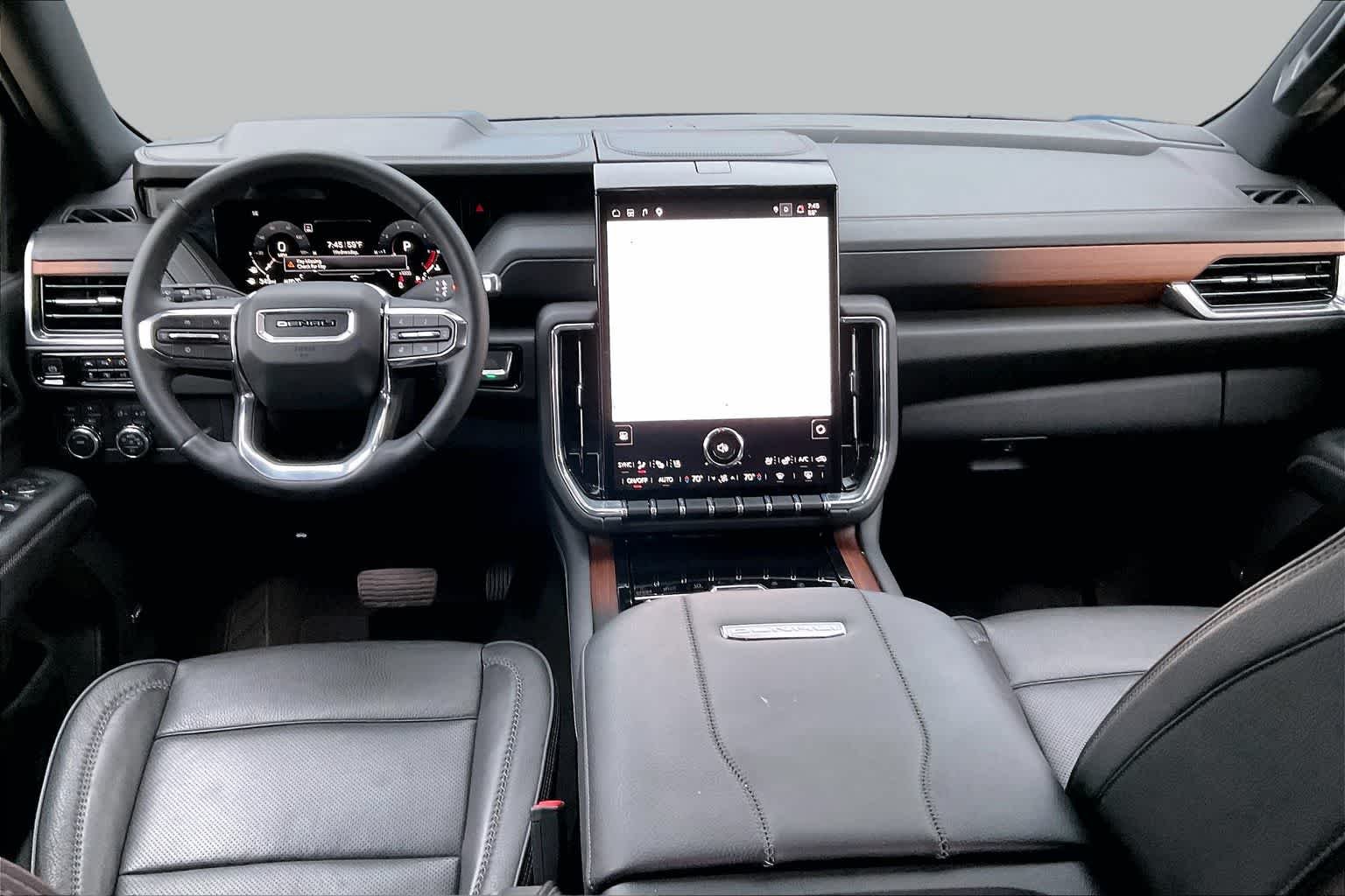 2025 GMC Yukon XL Denali - Photo 13