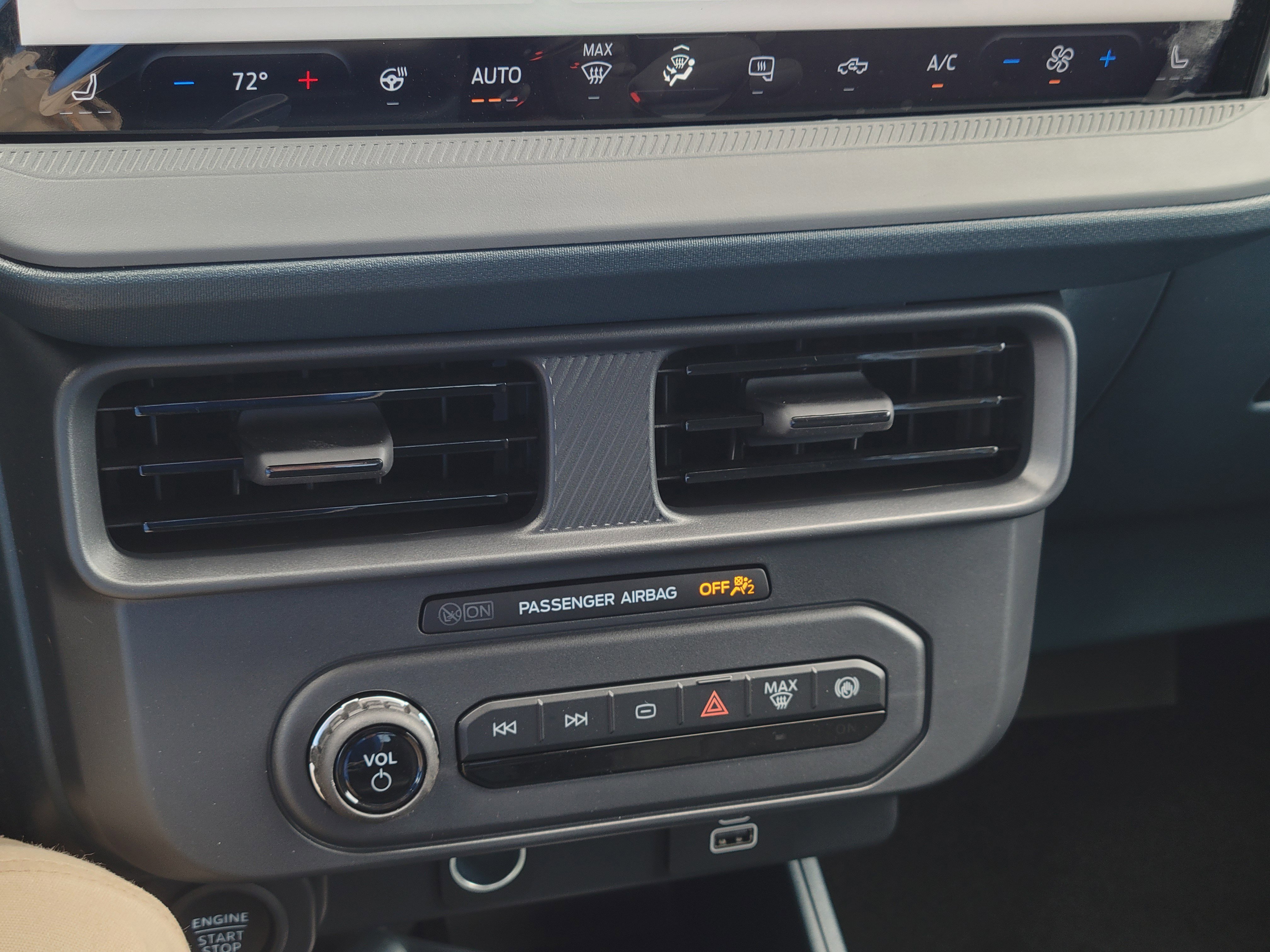 2025 Ford Maverick XLT - Photo 18