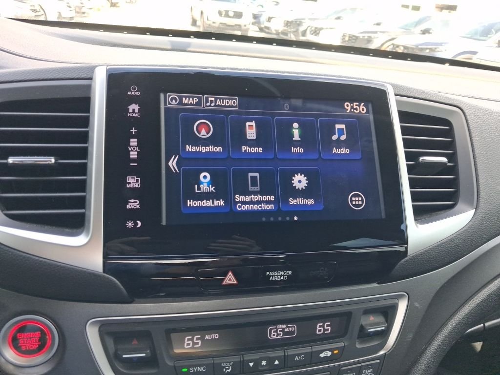 Used 2017 White Honda RTL-T image 25