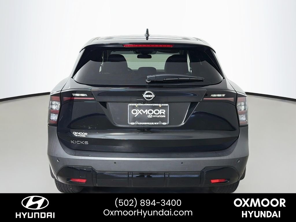 Used 2025 Super Black Nissan SV image 6