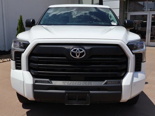 Used 2022 Toyota Tundra SR5 with VIN 5TFLA5DB4NX055441 for sale in Kansas City