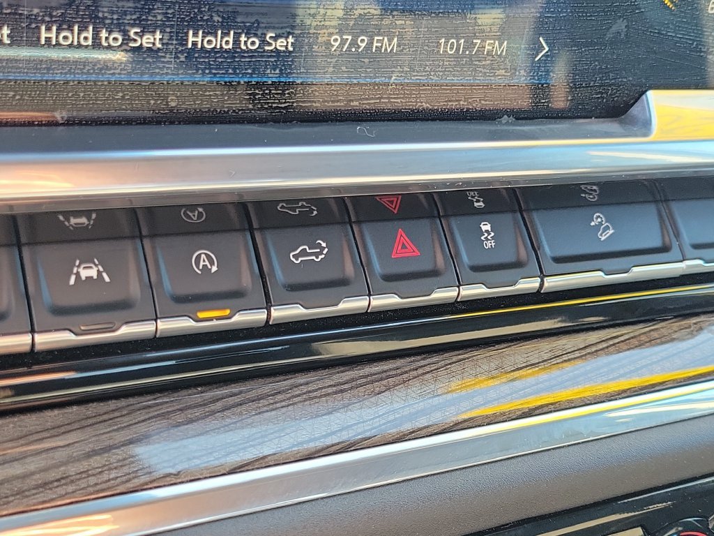 Used 2023 STERLING GRAY METALLIC Chevrolet RST image 29