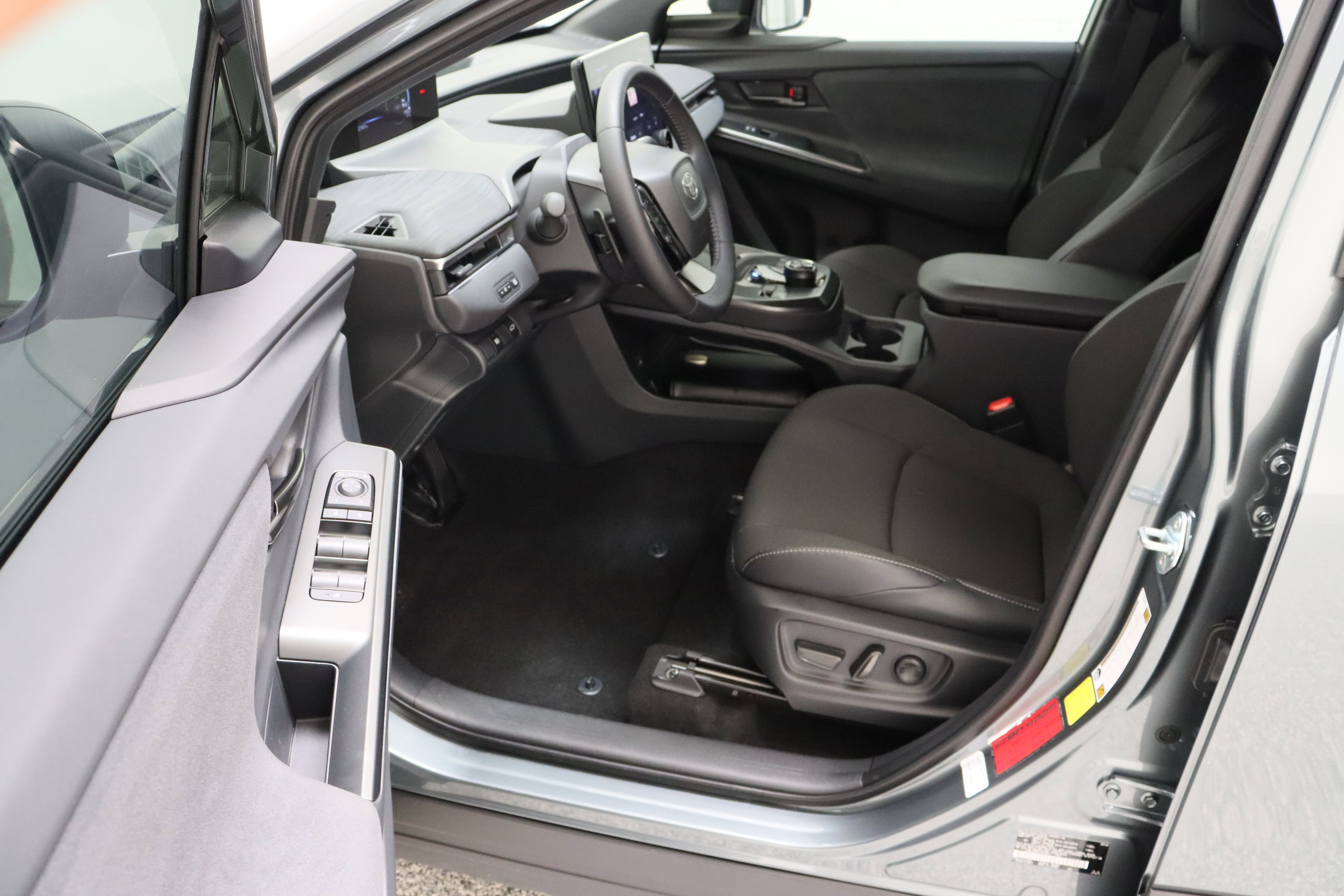 Certified Used 2026 OVERCAST Toyota SE (Electric) image 14