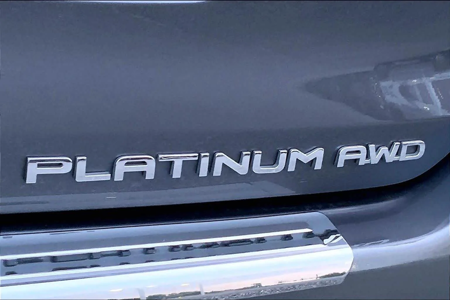 Used 2023 Magnetic Gray Metallic Toyota Platinum image 9