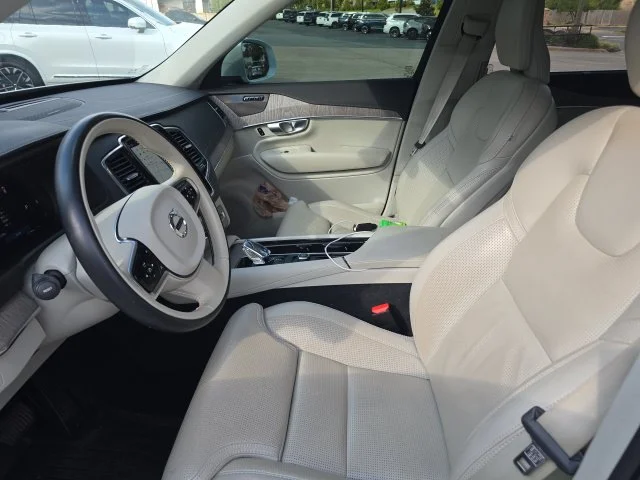 Used 2024 White Volvo Ultimate image 7