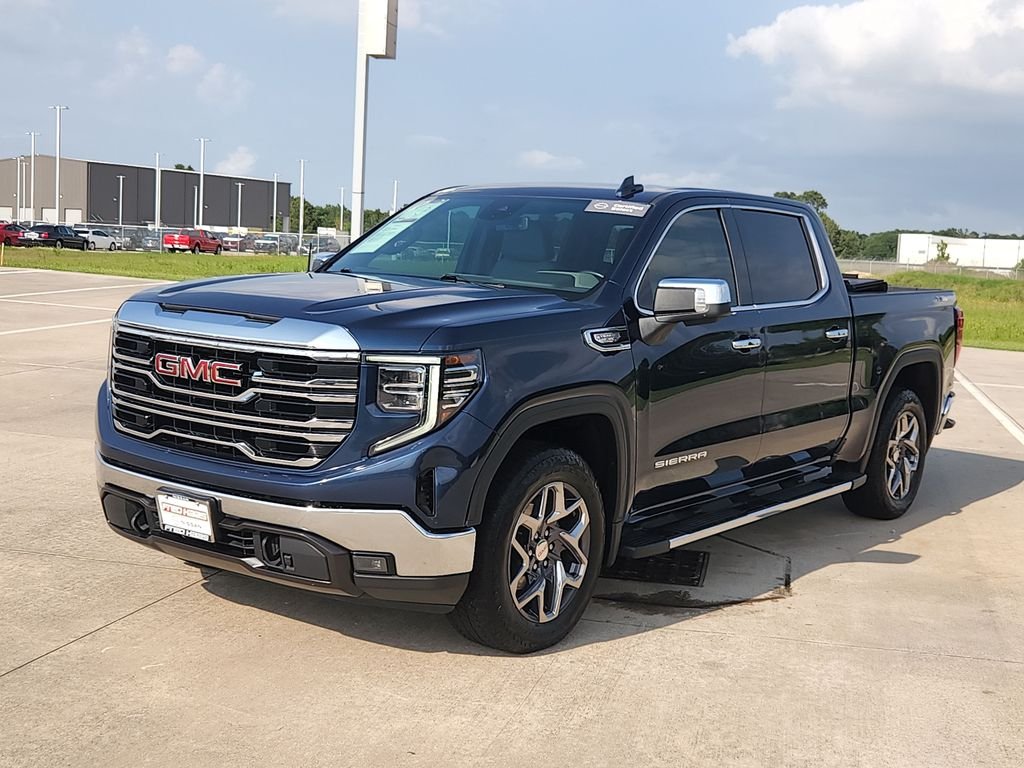 Used 2023 Blue GMC SLT image 3