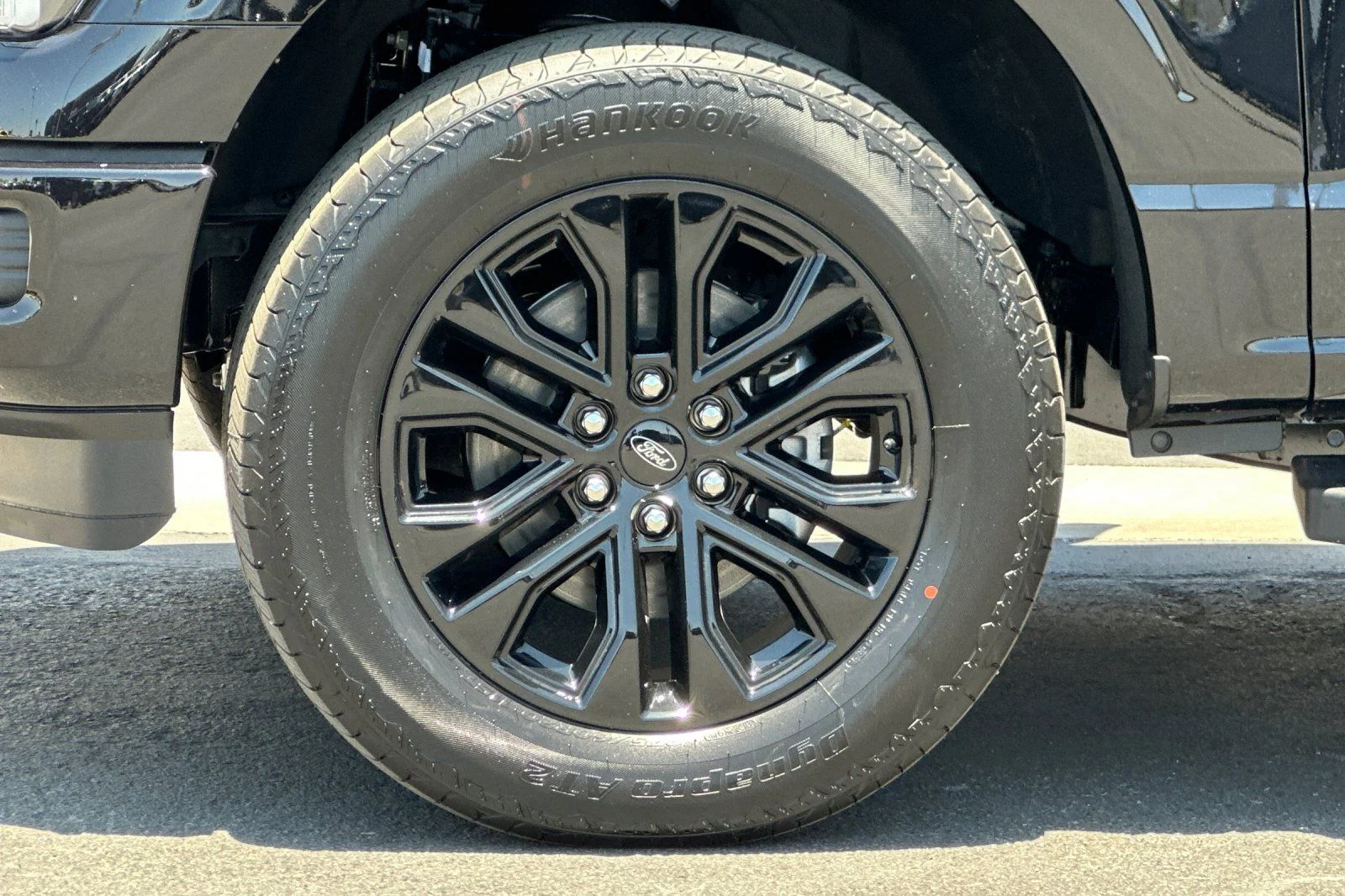 New 2026 Agate Black Metallic Ford Lariat® image 24