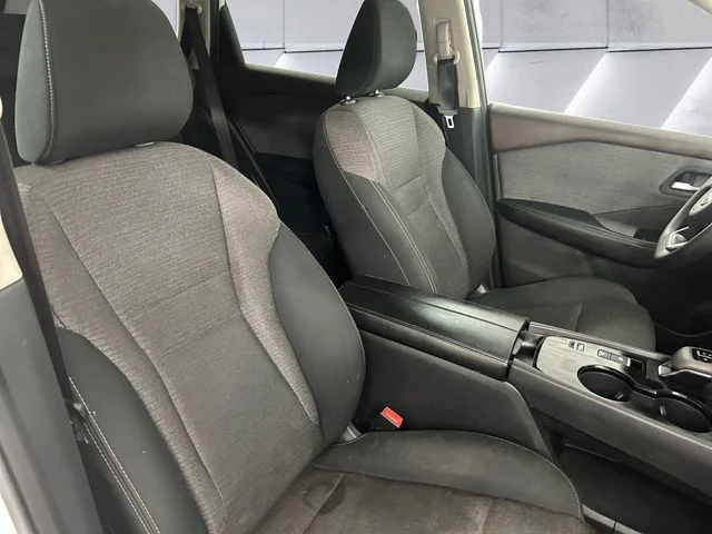 Used 2022 Silver Nissan SV image 14