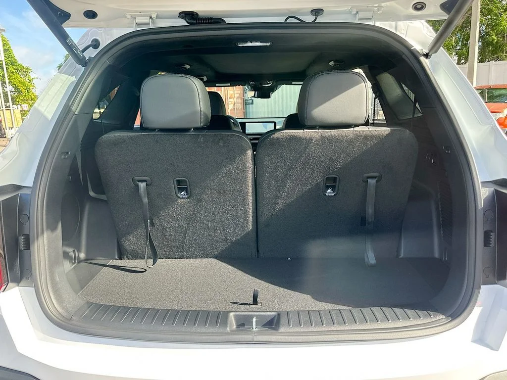 New 2026 Glacial White Pearl Kia X-Line SX Prestige AWD image 27