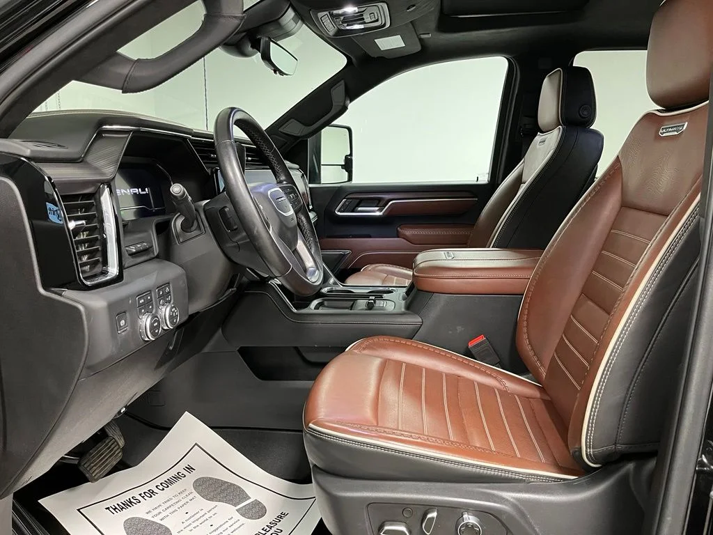 Used 2025 Black GMC Denali Ultimate image 21