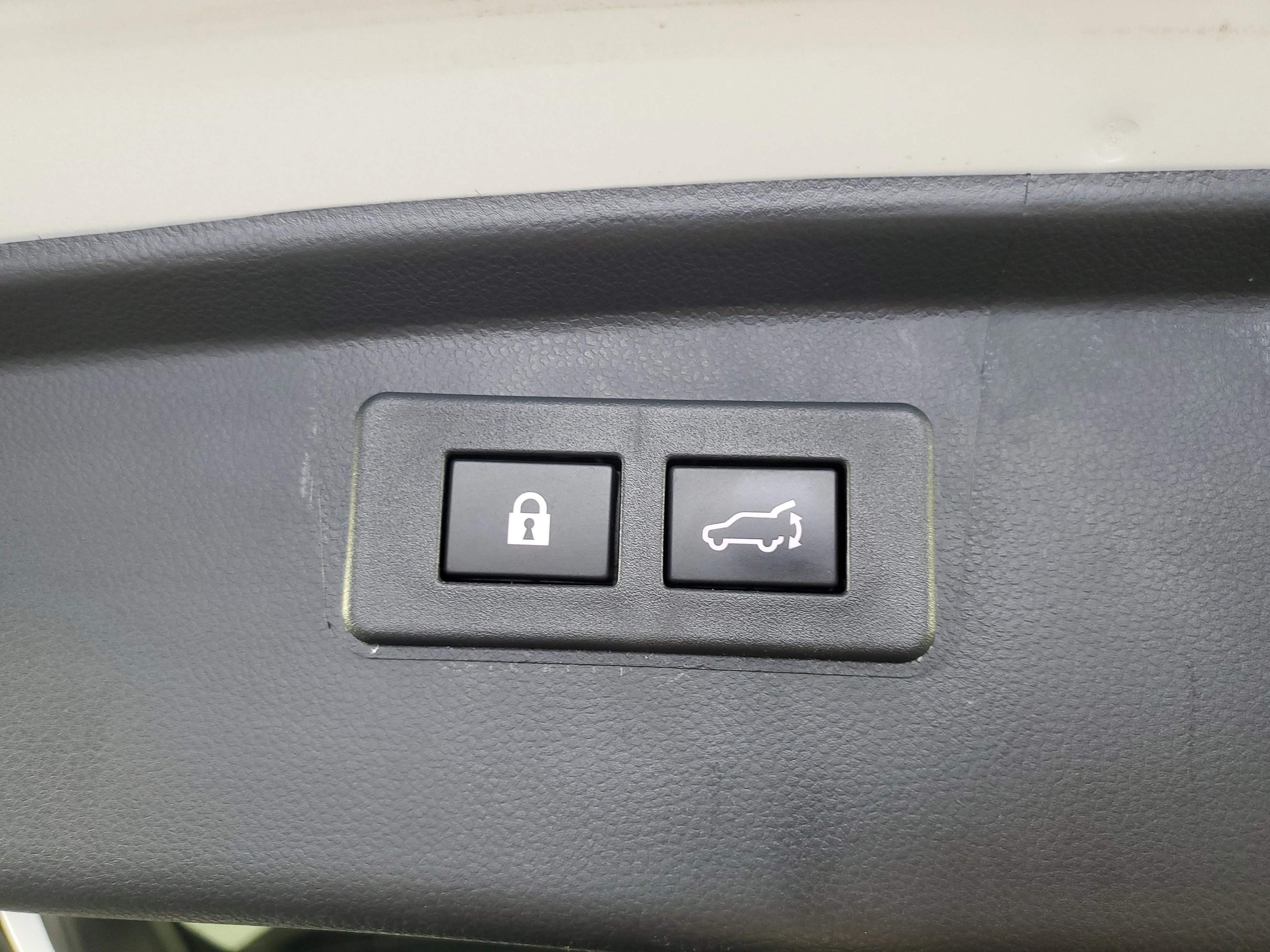 Used 2024 Crystal White Pearl Subaru Wilderness image 36