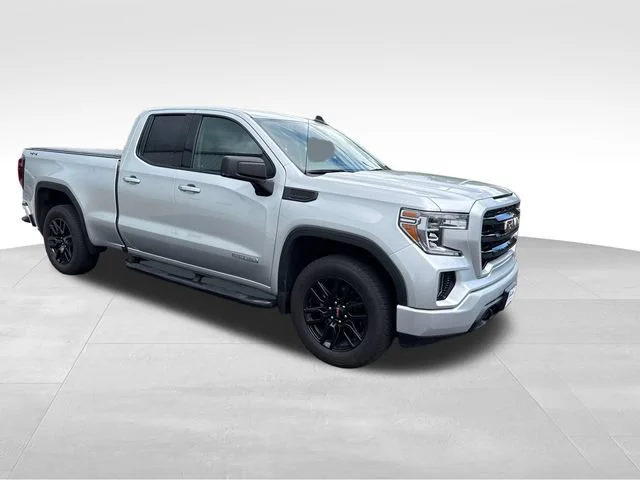 Used 2022 Quicksilver Metallic GMC Elevation image 8