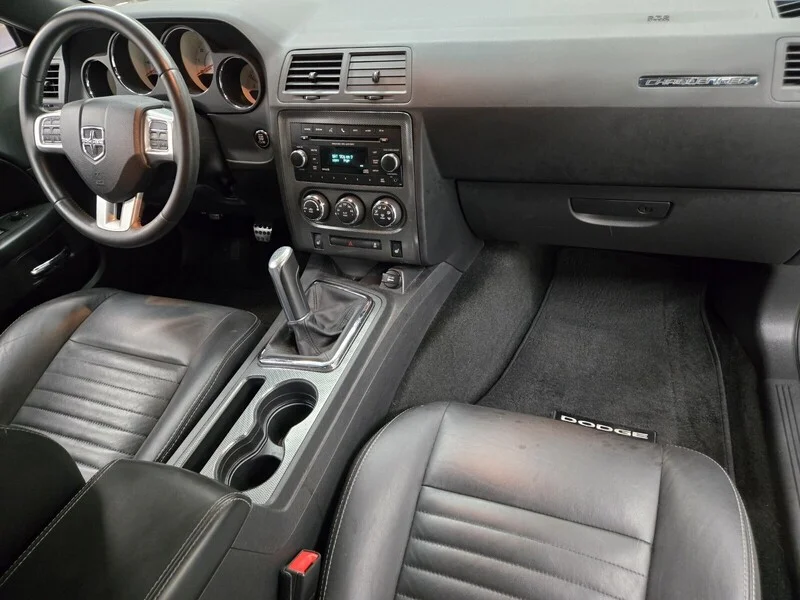 Used 2013 Granite Crystal Metallic Dodge R/T Classic image 12