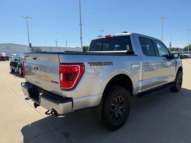 Used 2023 Gray Ford XL image 3