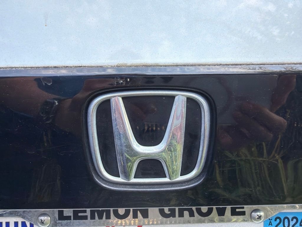 Used 2023 White Honda EX image 22