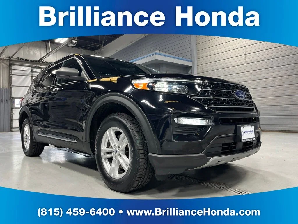 Used 2020 Black Metallic Ford XLT image 1