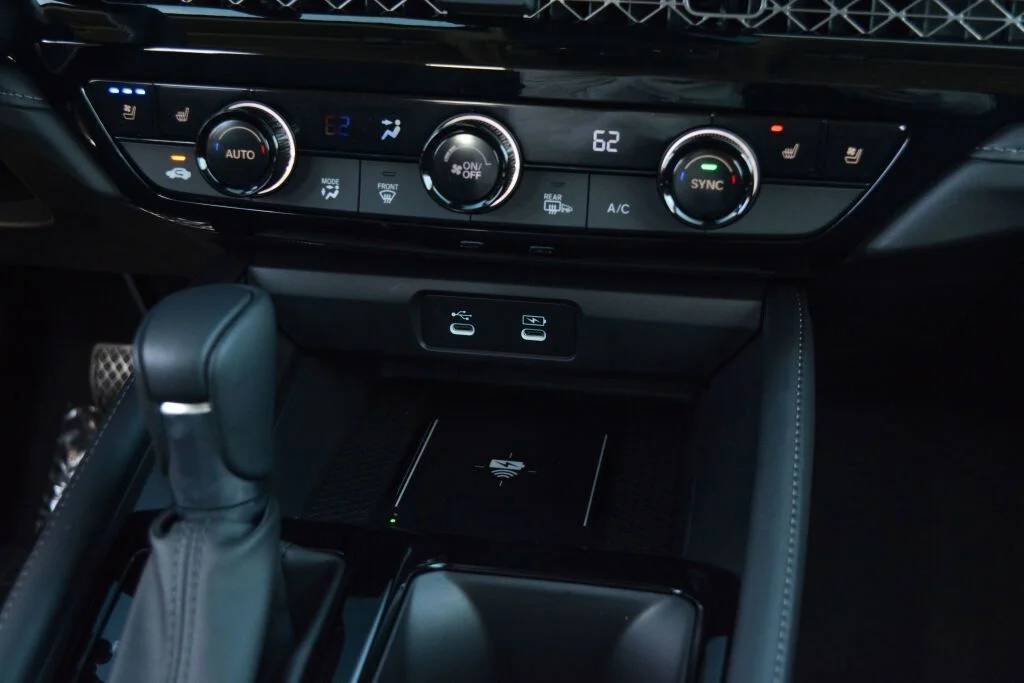 New 2026 Platinum White Pearl Honda Touring Hybrid image 14