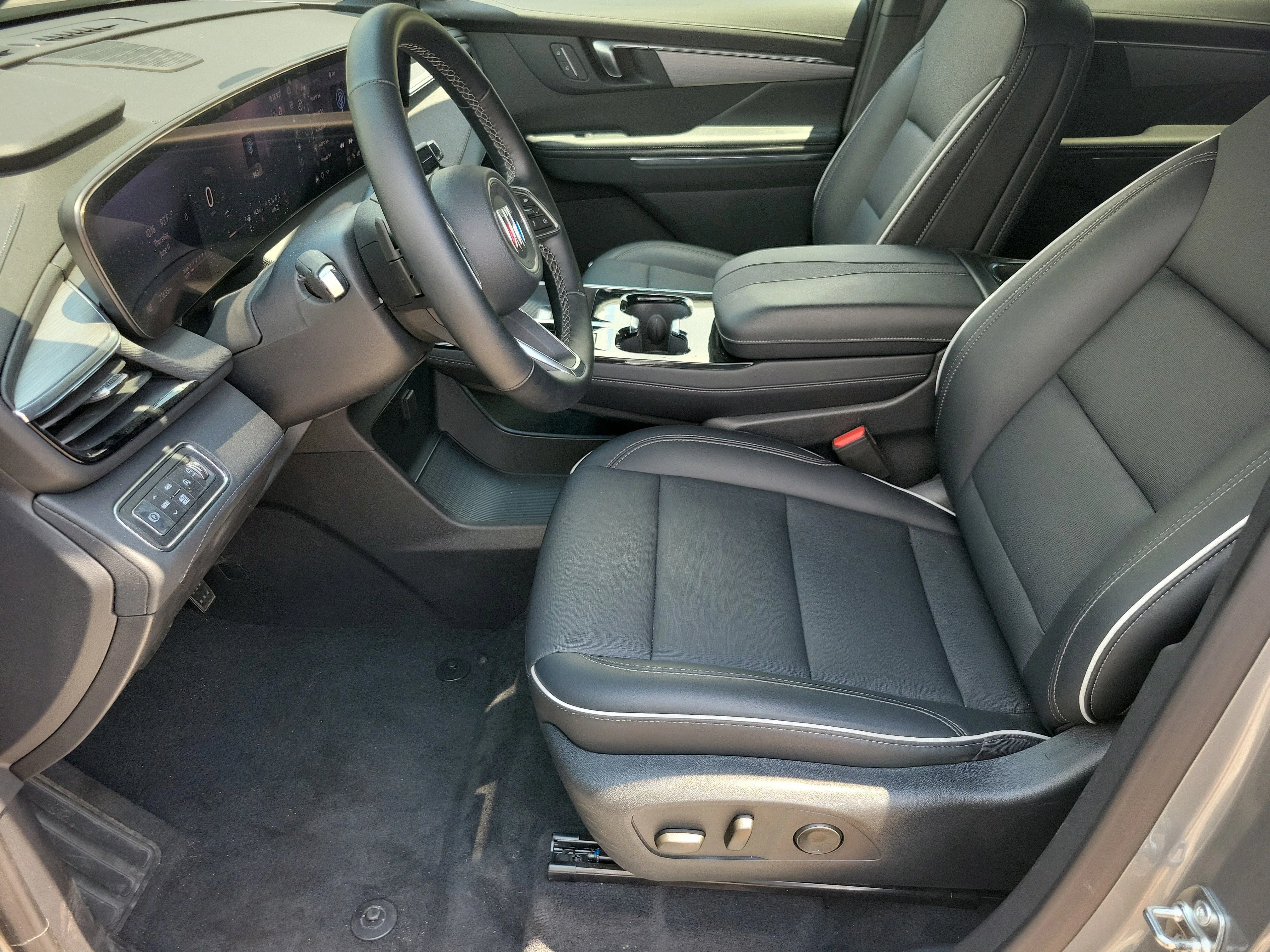 Used 2025 Moonstone Gray Metallic Buick Preferred image 5