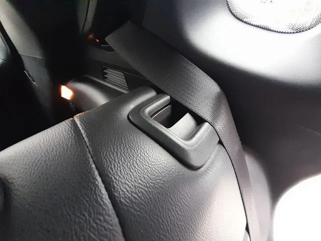 Used 2024 Silver Jeep Latitude image 38