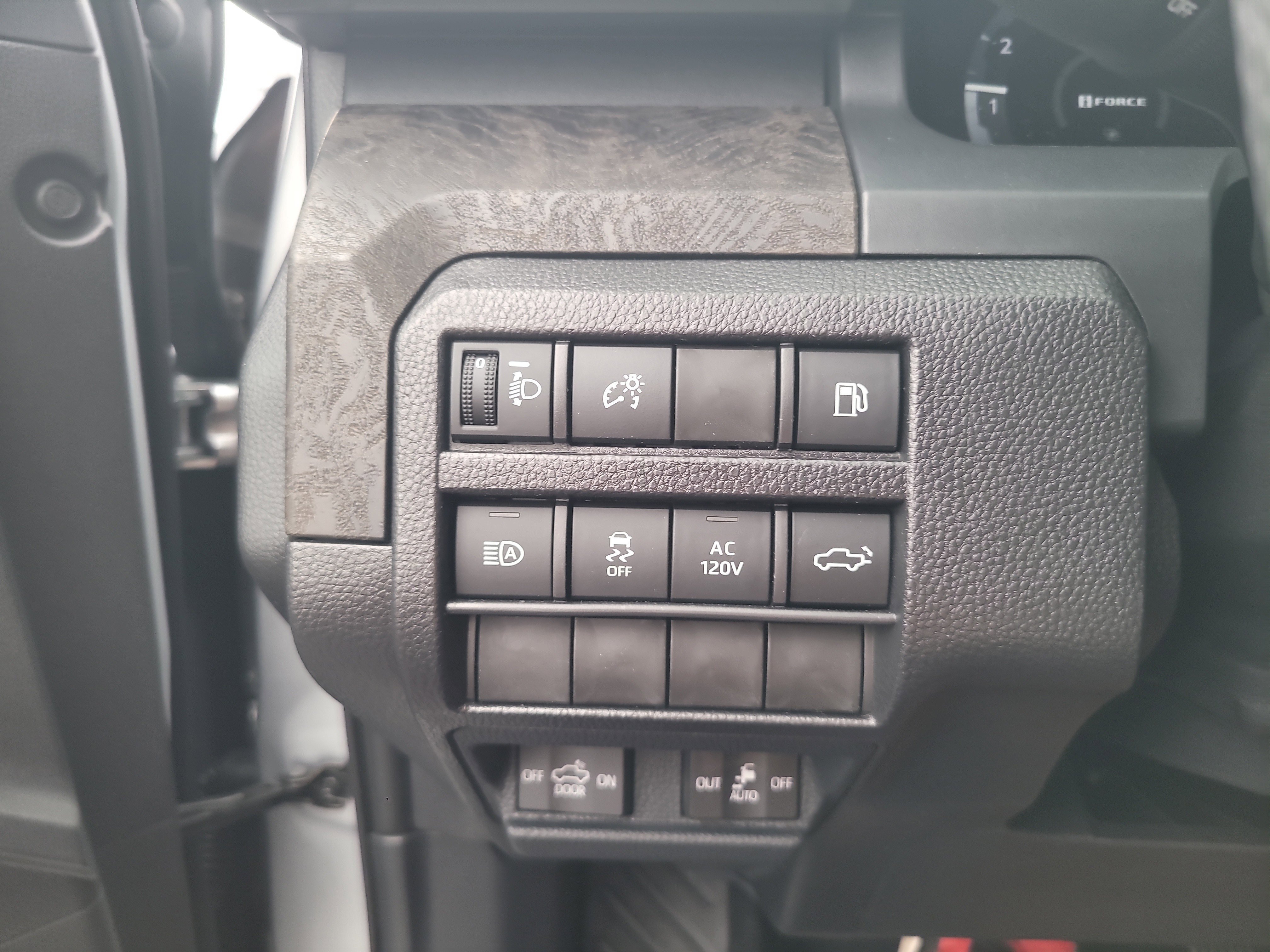 2026 Toyota Tacoma Limited - Photo 17