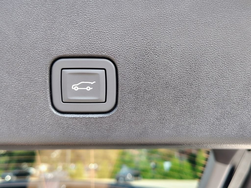 2027 Cadillac OPTIQ Premium Sport - Photo 18