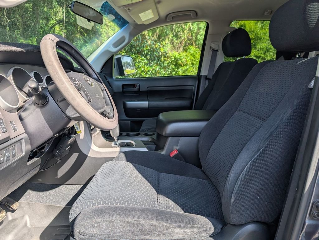 Used 2010  Toyota Grade image 15