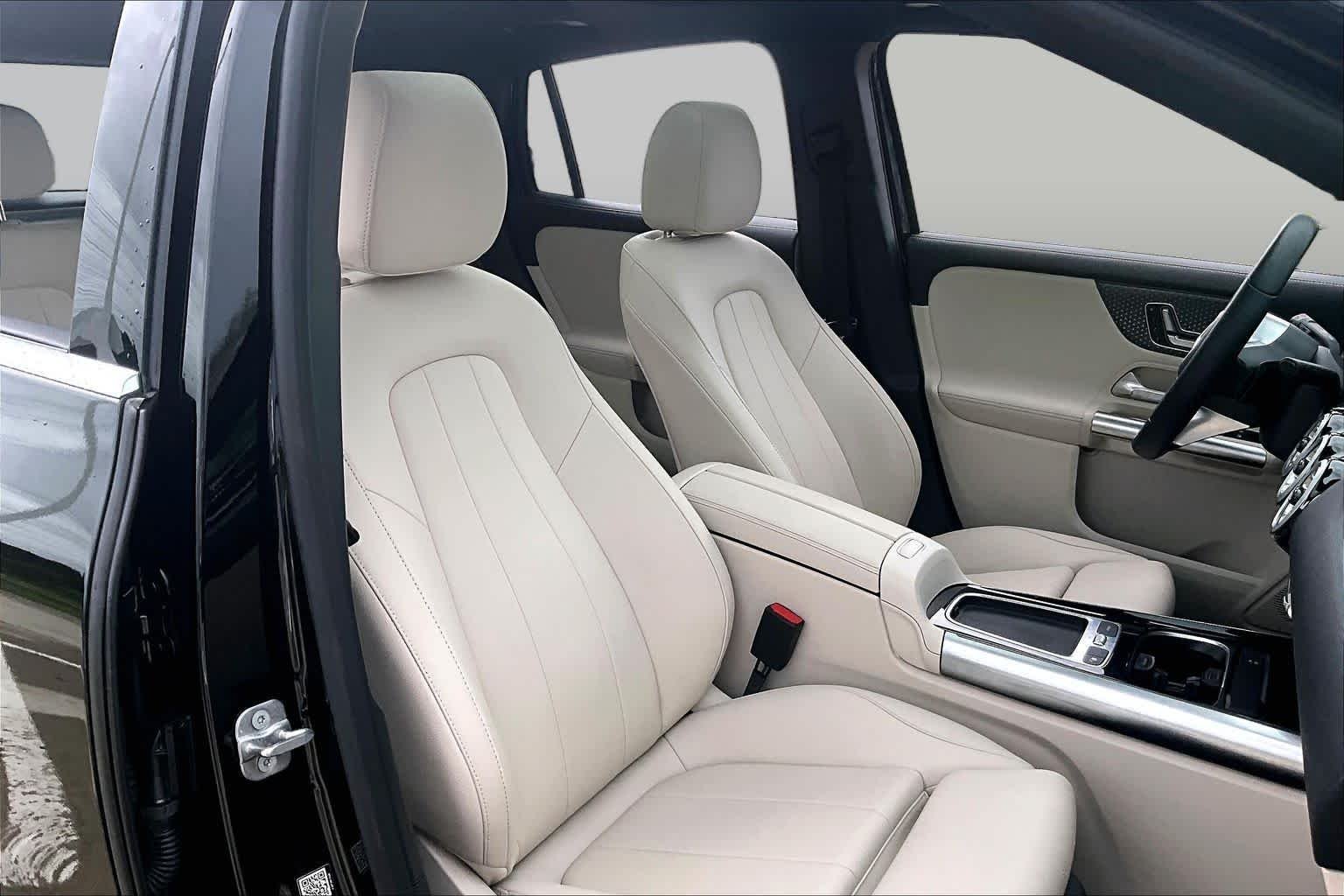 Pre-Owned 2025 Mercedes-Benz GLA 250