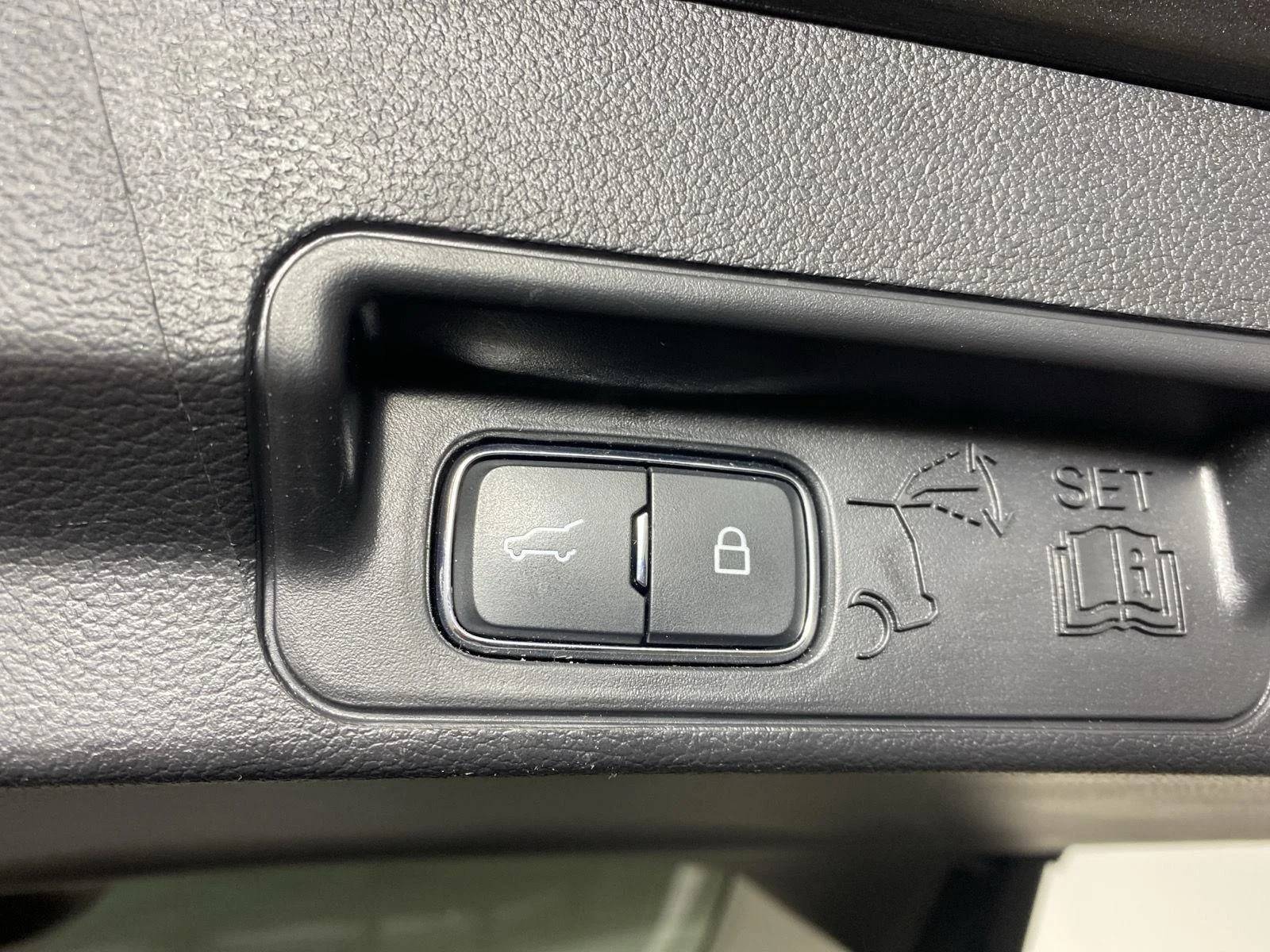 Used 2025 Carbonized Gray Ford Active image 28