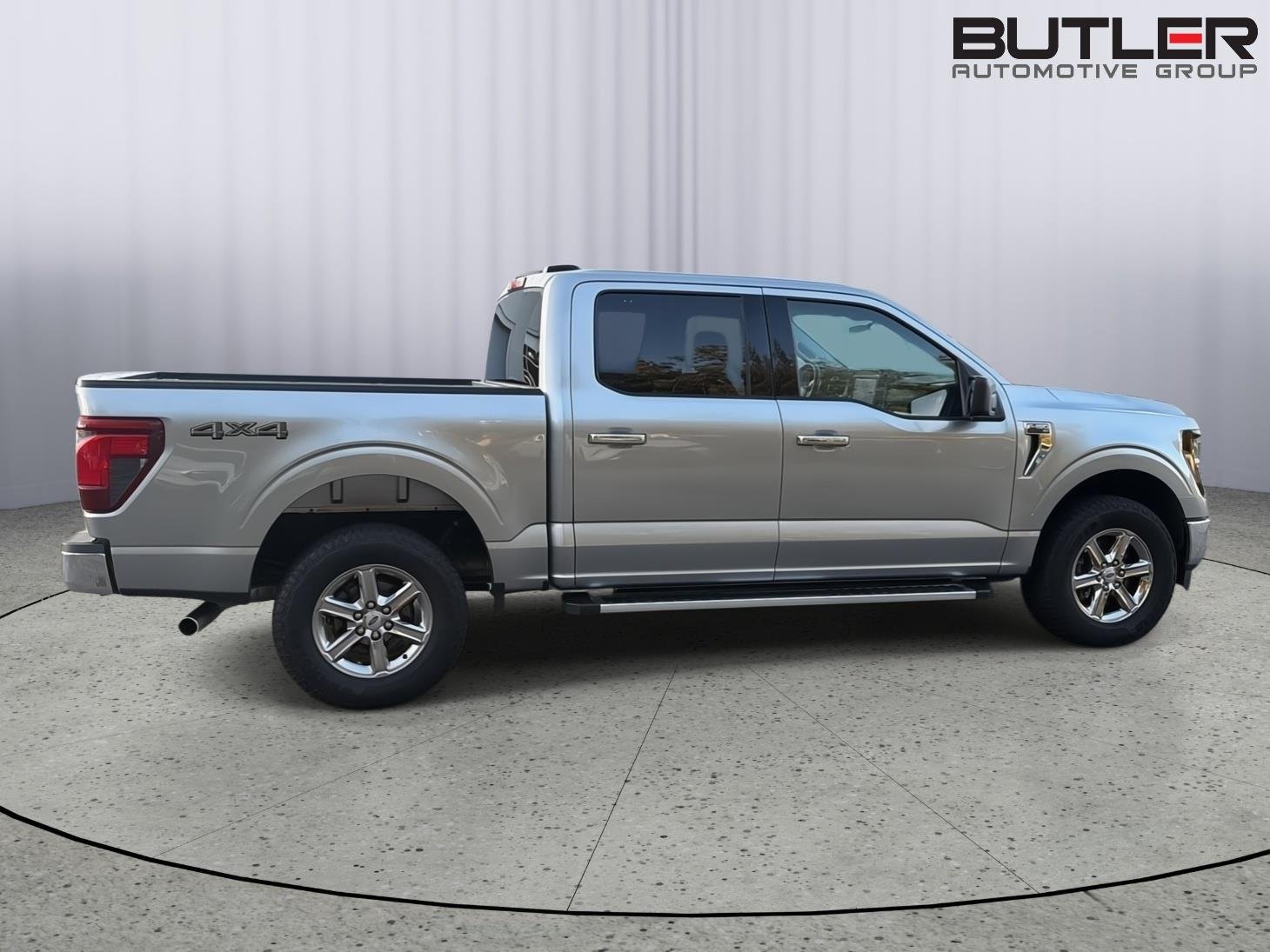 Used 2025 Iconic Silver Ford XLT image 7