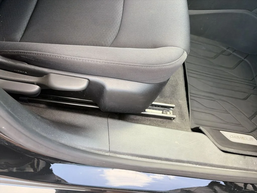 Used 2020 Black Chevrolet RS image 32