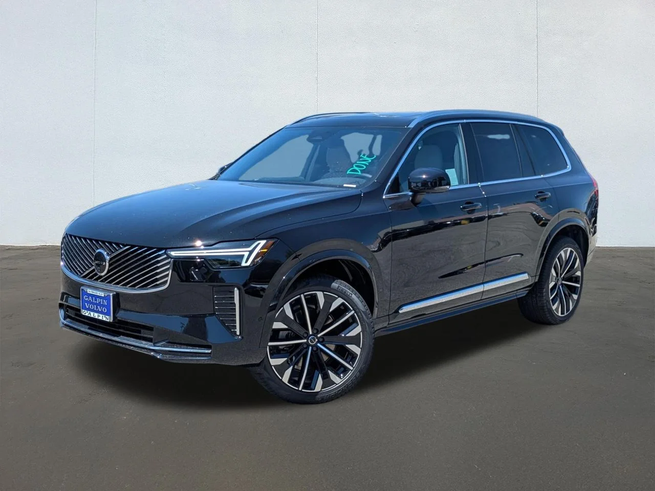 2026 Volvo XC90 Plus