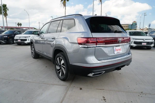 New 2026 Silver Mist Metallic Volkswagen 2.0T SE w/Technology image 9