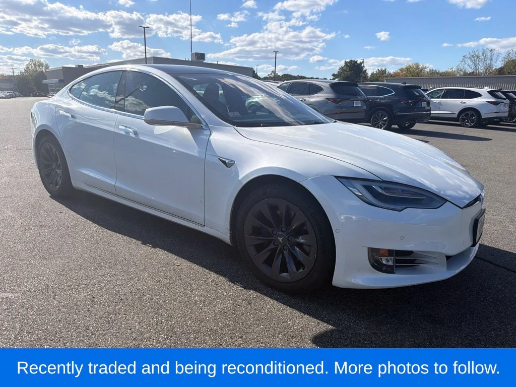 Used 2020 White Tesla Long Range Plus image 1
