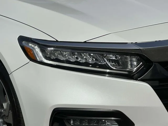 Certified Used 2018 Platinum White Pearl Honda EX-L image 9