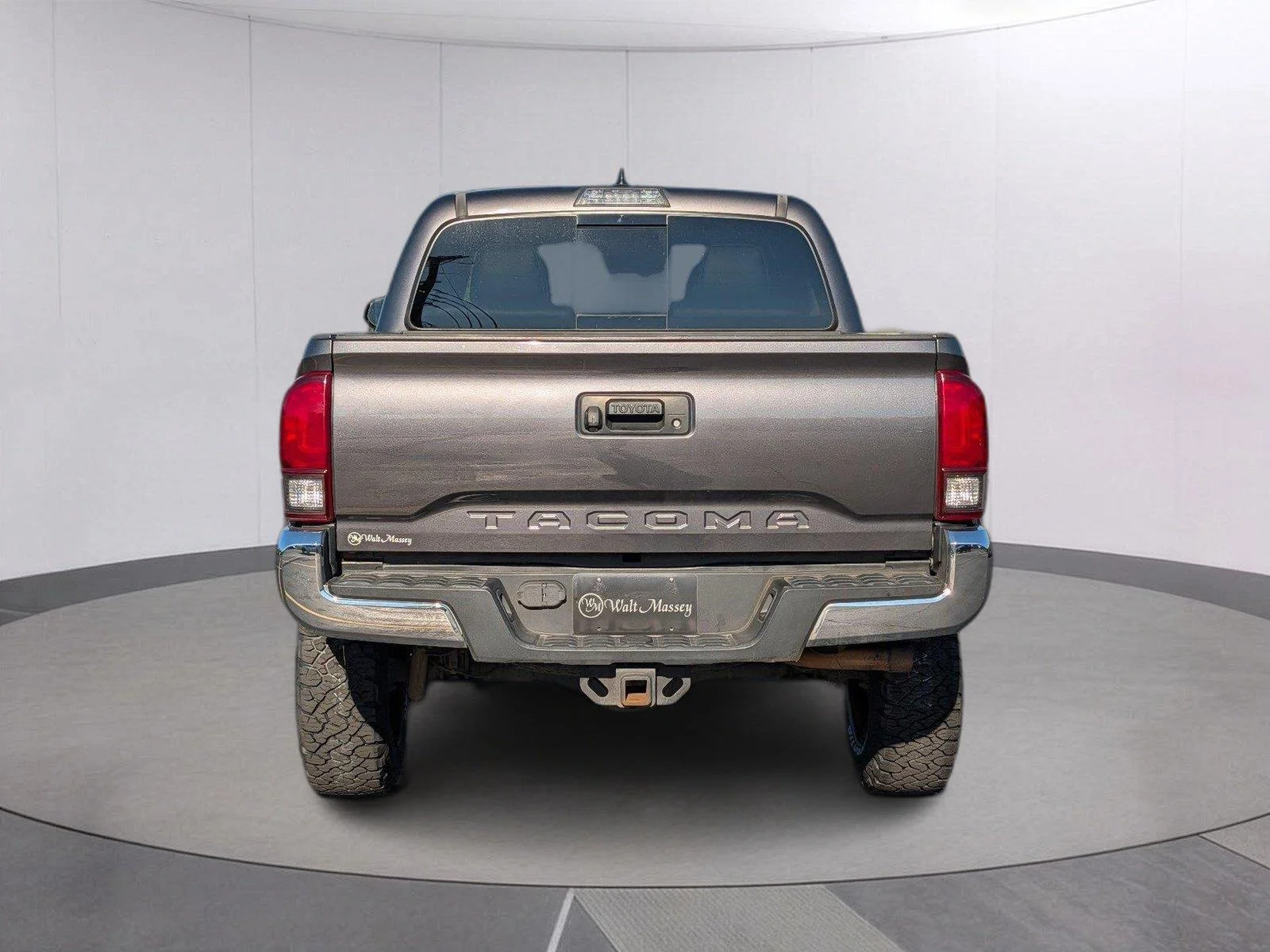 Used 2018 Magnetic Gray Metallic Toyota TRD Off-Road image 4