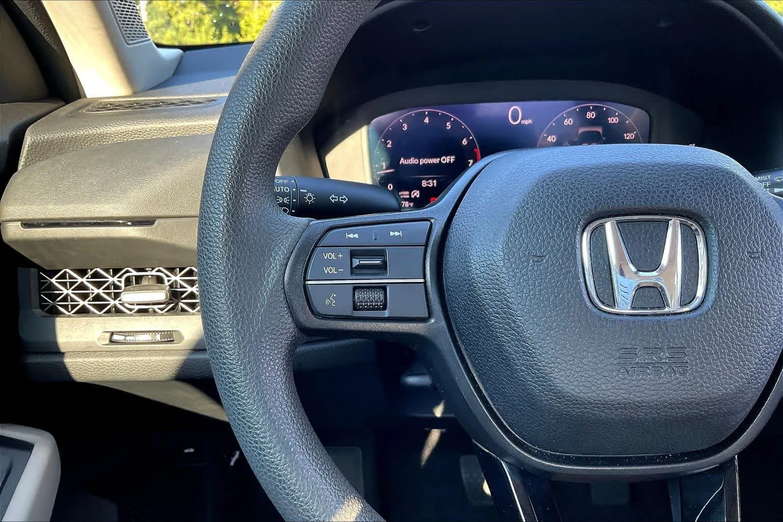 Used 2023 Platinum White Pearl Honda EX image 24
