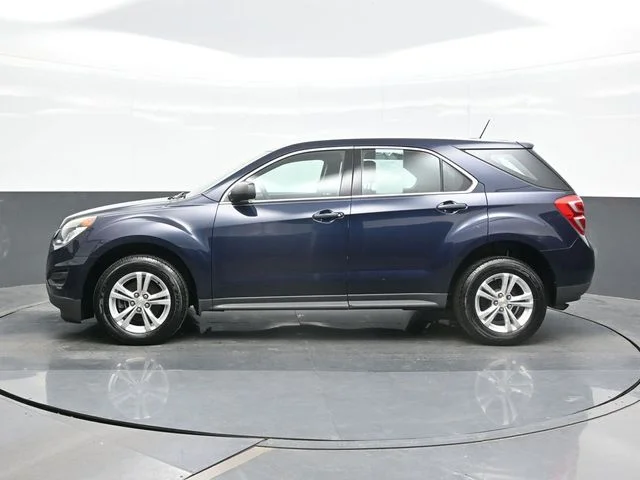 Used 2017 Blue Chevrolet LS image 4