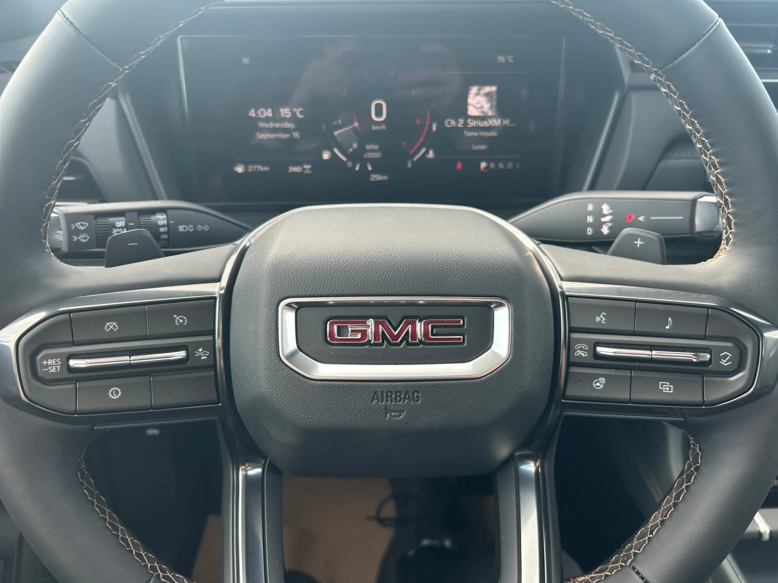 New 2027 Summit White GMC AWD AT4 image 22