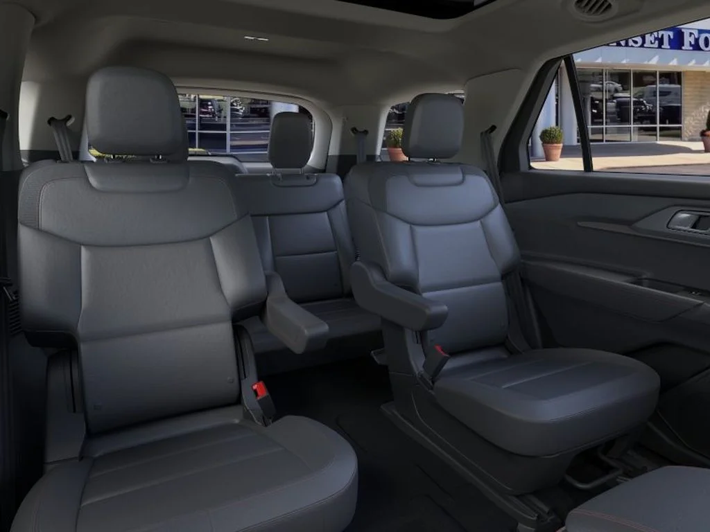 New 2026 Agate Black Metallic Ford Active™ image 11