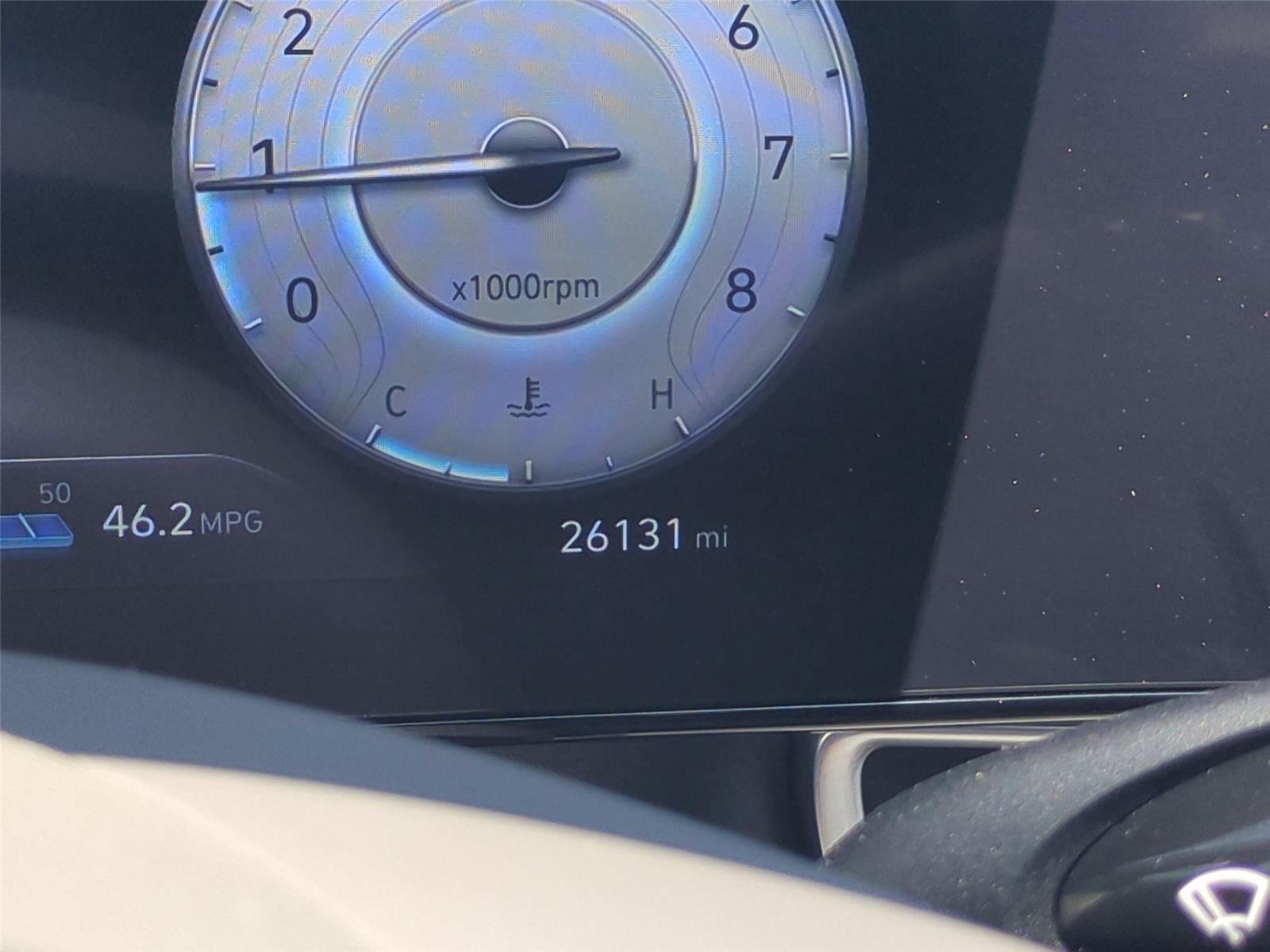 Used 2024 Ecotronic Gray Hyundai SEL image 34