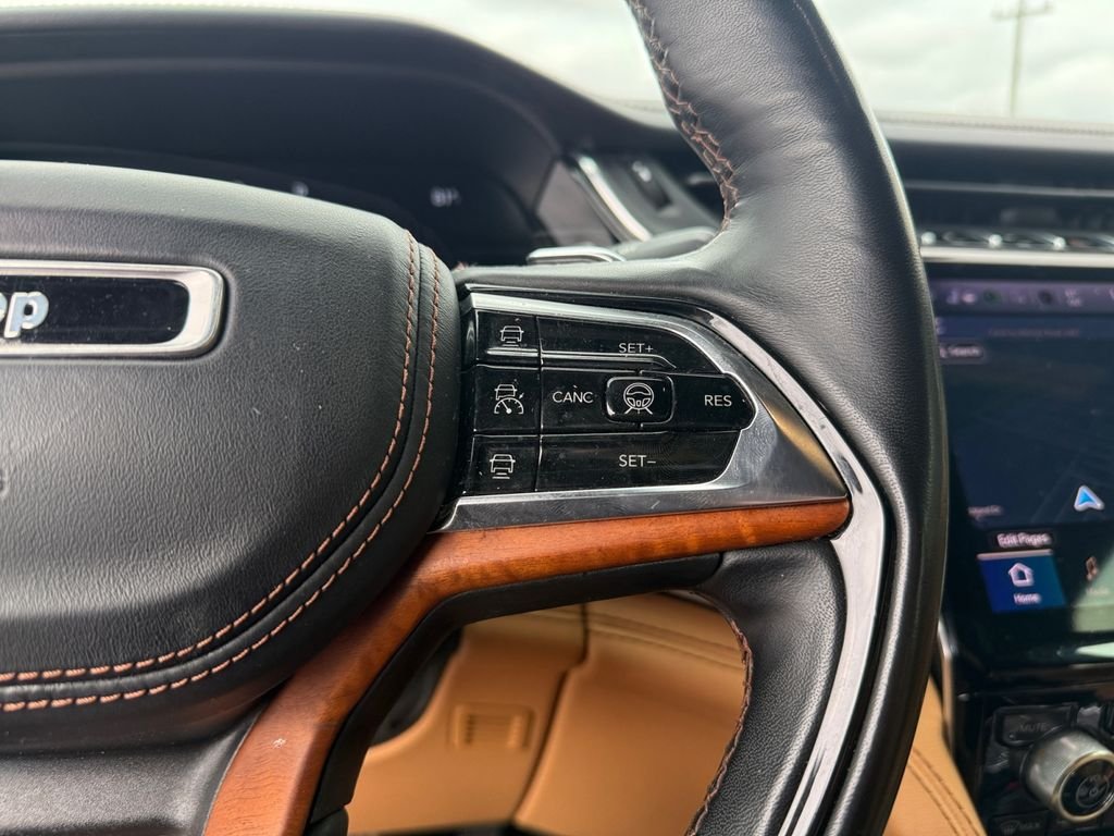 Used 2022 White Jeep Summit image 25