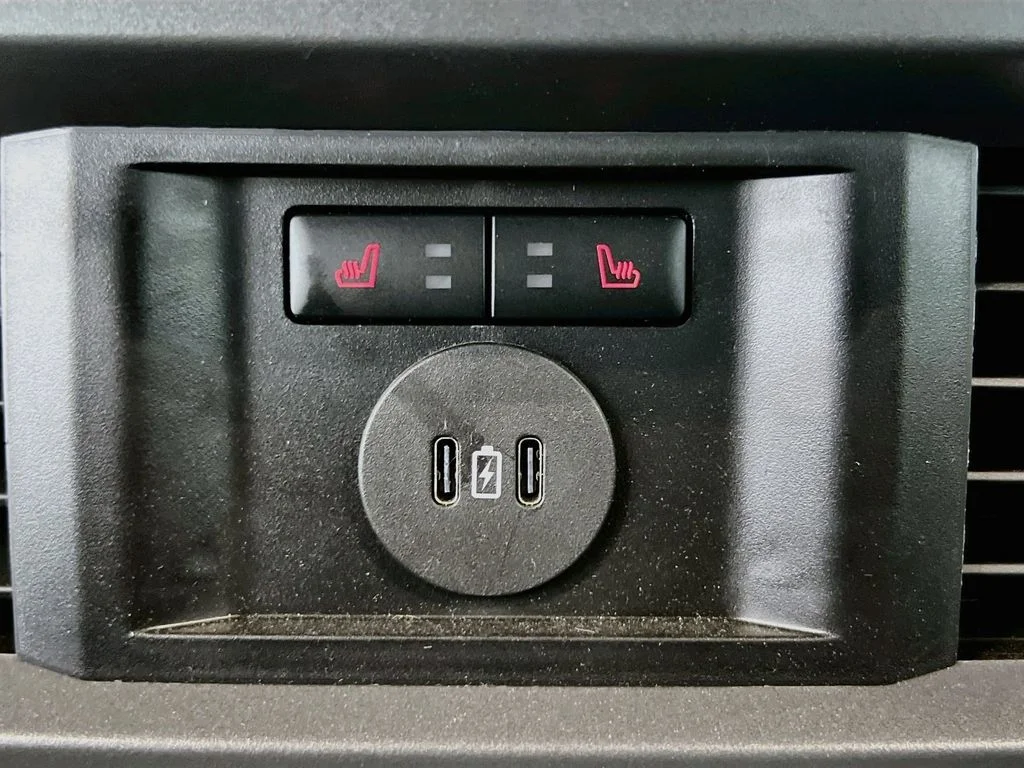 New 2026 Carbonized Gray Metallic Ford Lariat image 29