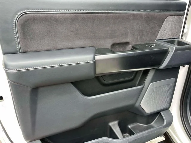 Used 2023 White Metallic Ford Platinum image 18