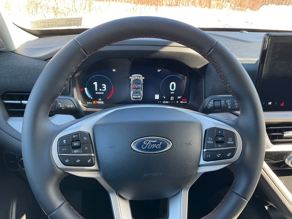 New 2026 Space White Metallic Ford Active image 7