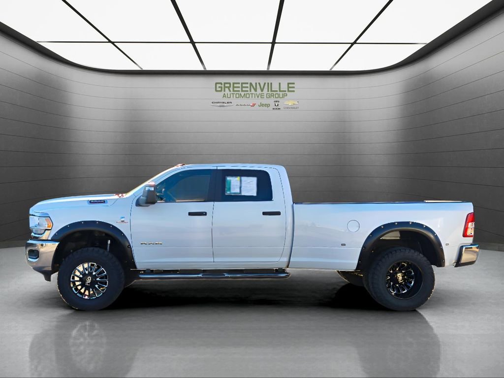 Used 2024 Bright White Clearcoat Ram Big Horn 6.7L Cummins 4X4 DRW Crew Cab image 9