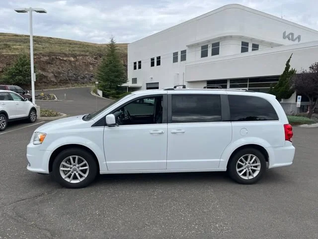 Used 2019 White Knuckle Clearcoat Dodge SXT image 12