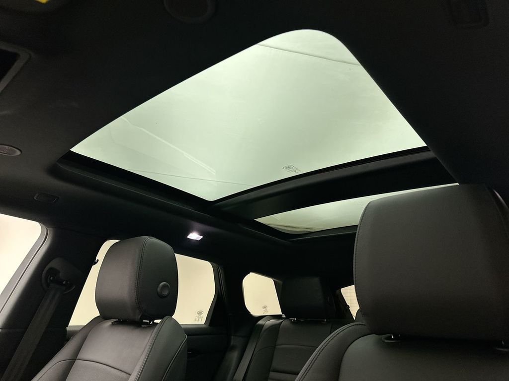 New 2026 Fuji White Land Rover S image 19