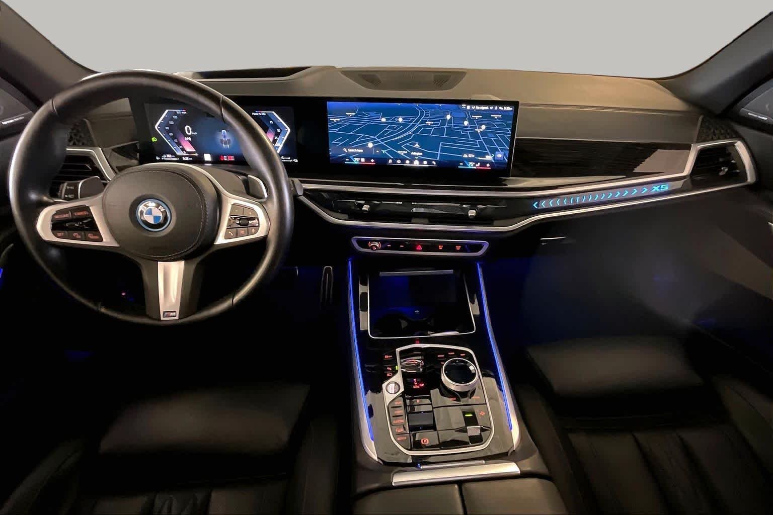 Used 2025 Skyscraper Grey Metallic BMW xDrive50e image 14