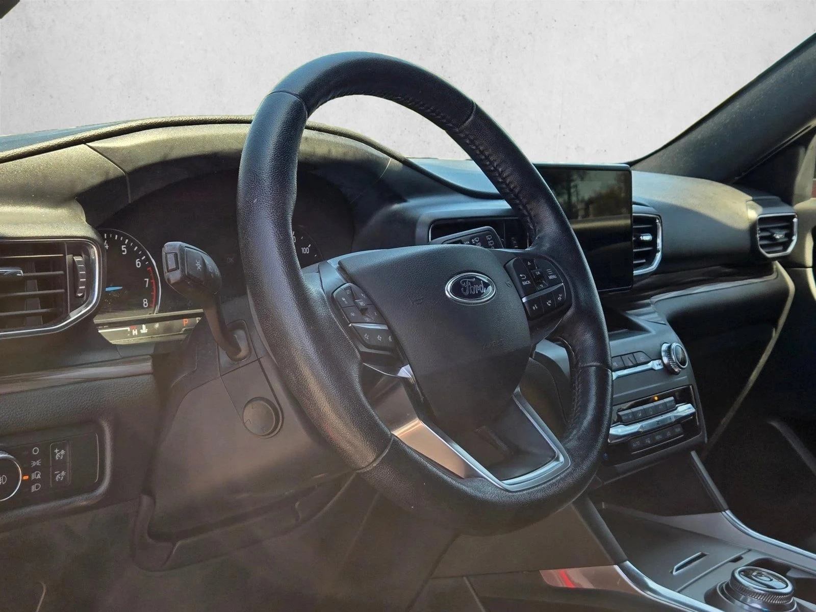 Used 2020 Rapid Red Metallic Tinted Clearcoat Ford Limited image 10